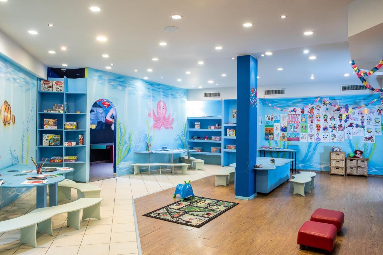 Vert Hotel Eilat By Afi Hotels Exteriör bild The interior of the Children's Museum of Oakville
