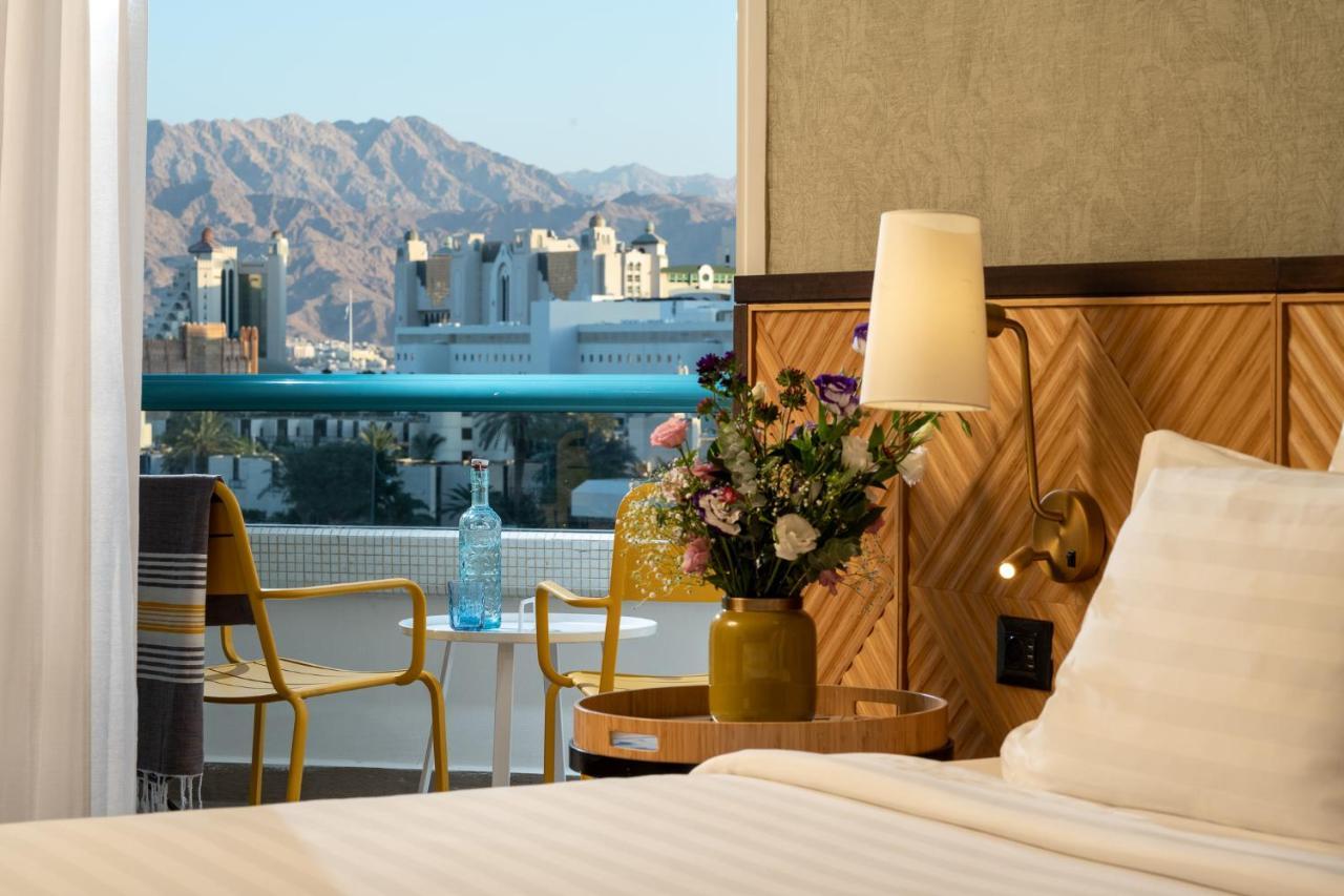Vert Hotel Eilat By Afi Hotels Exteriör bild Deluxe room