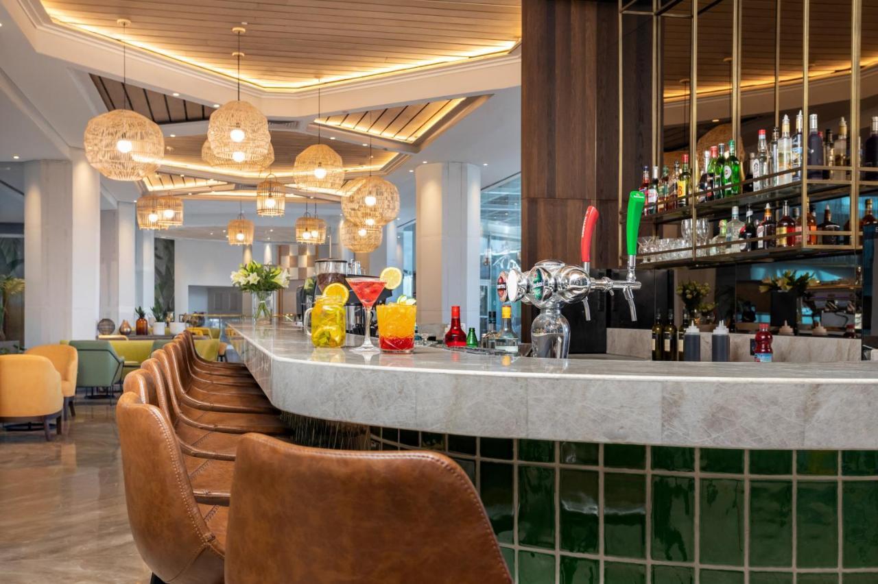 Vert Hotel Eilat By Afi Hotels Exteriör bild The bar at the hotel
